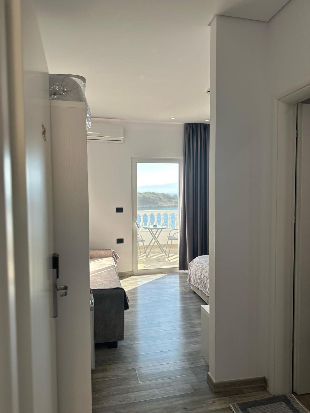 Luxury Villa Alisja Sarande With Private Beach Eksteriør billede
