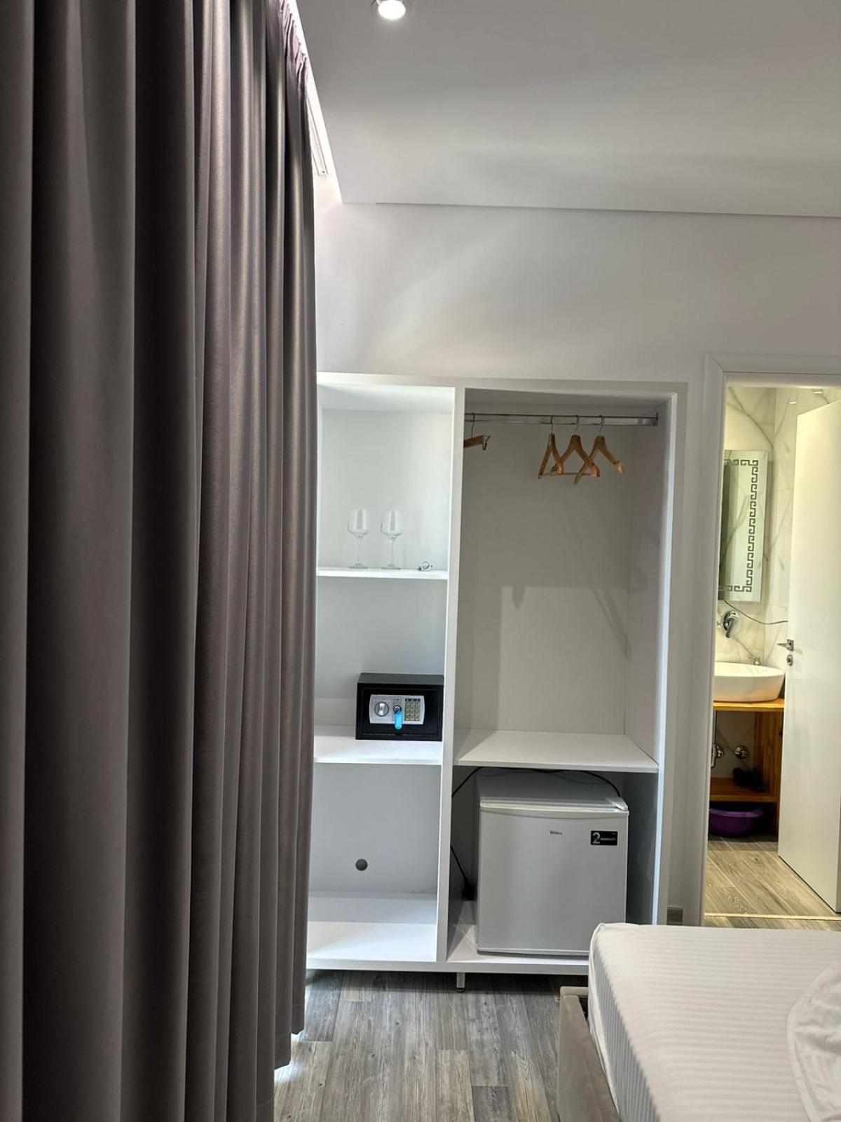 Luxury Villa Alisja Sarande With Private Beach Eksteriør billede