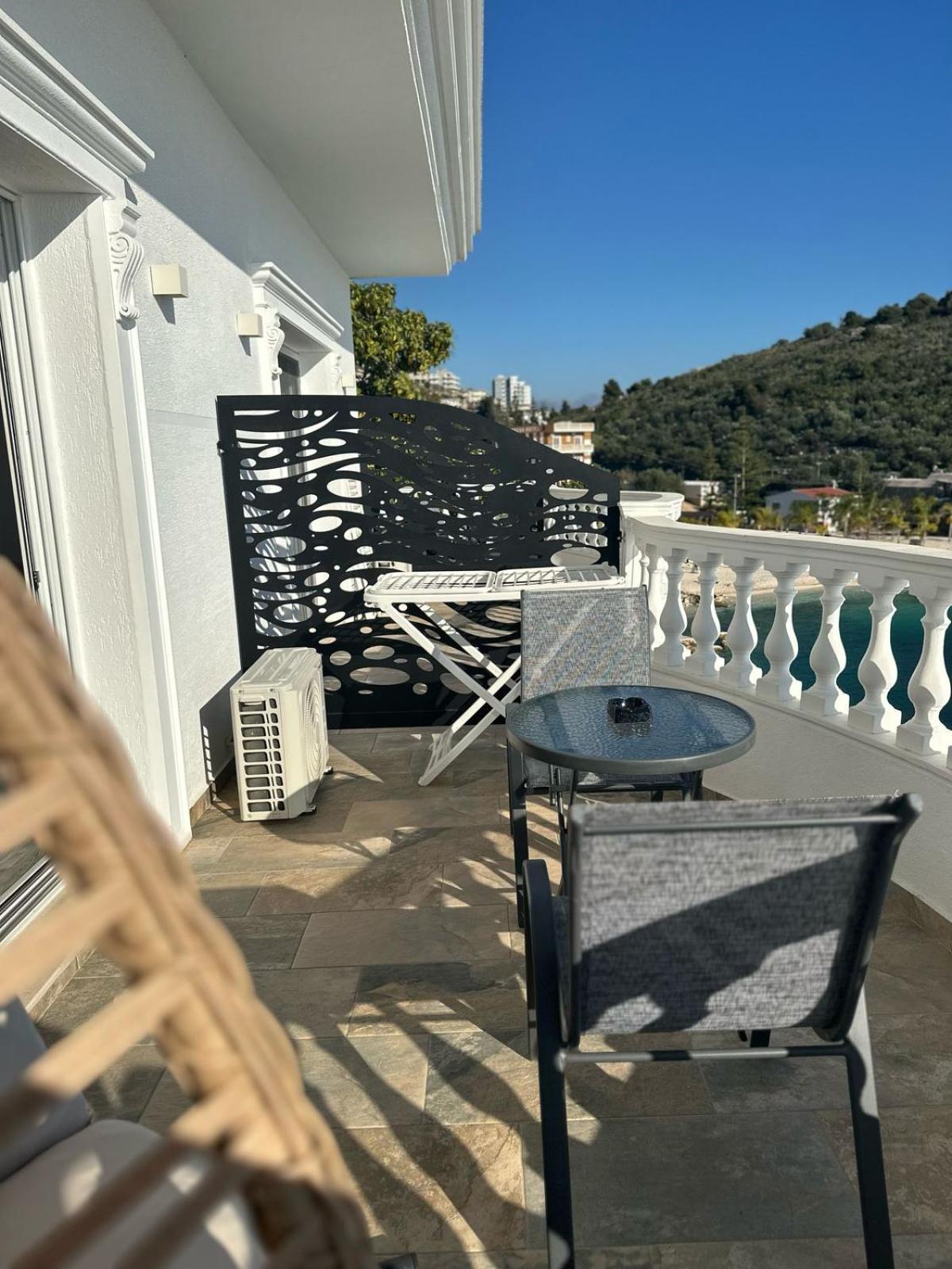 Luxury Villa Alisja Sarande With Private Beach Eksteriør billede